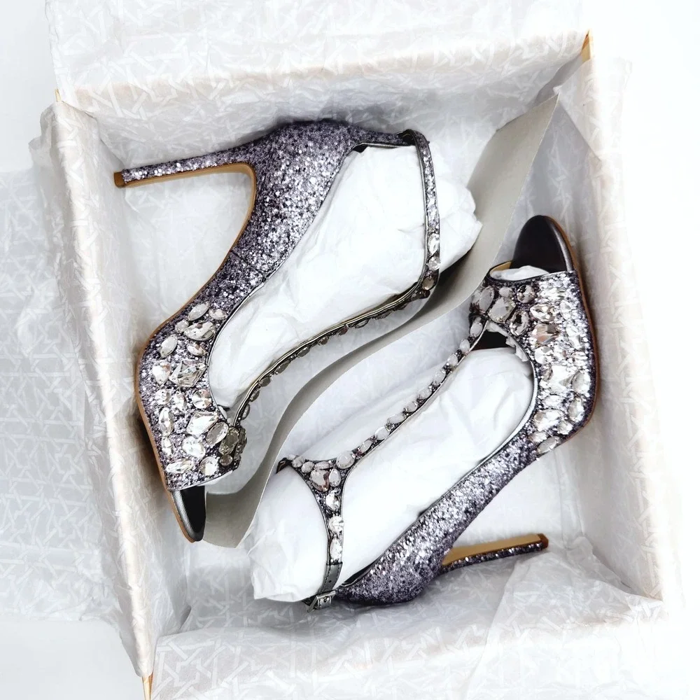 Badgley Mischka Women Silver Crystal Embellished T-Strap Heeled Pumps Size 9_3
